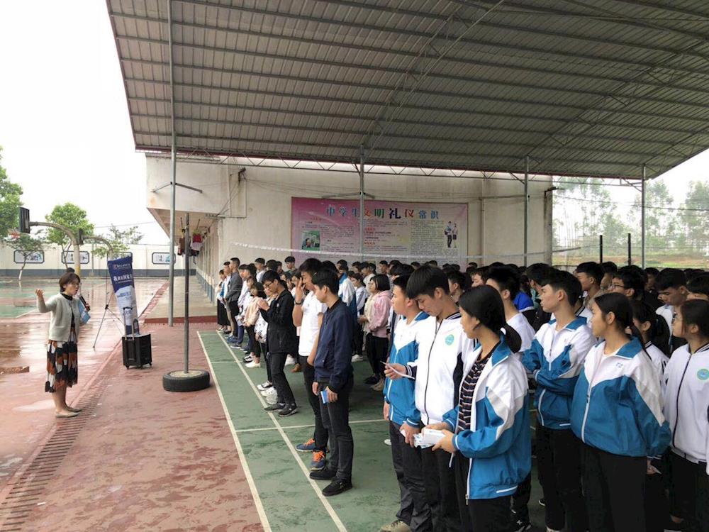 学校招生处与汽车工程学院联合赴横县开展招生